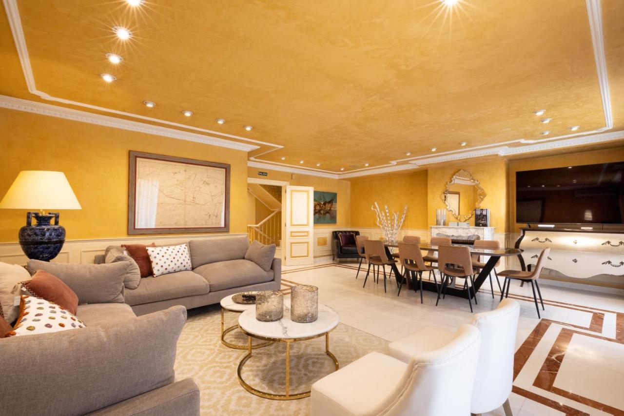 トゥデラ Casa Con Piscina En El Centroヴィラ エクステリア 写真