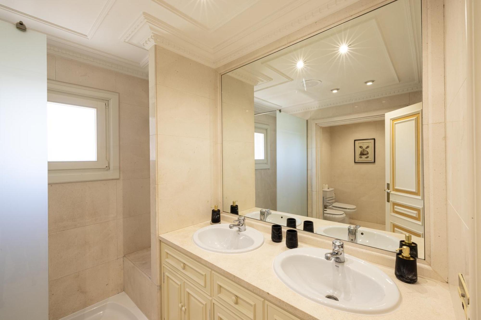 トゥデラ Casa Con Piscina En El Centroヴィラ エクステリア 写真